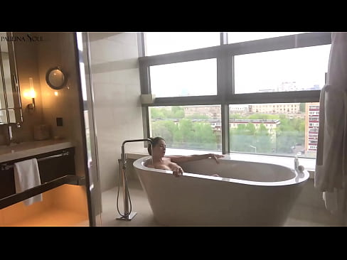 ❤️ Valtava babe runkkaa intohimoisesti pilluaan kylpyhuoneessa ️ Pornovideo at fi.xsexshop.ru ❌❤