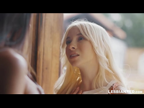 ❤️ Tyttö tulee kotiin muutamaa kuukautta myöhemmin ja päätyy syömään äitipuolensa pillua ️ Pornovideo at fi.xsexshop.ru ❌❤